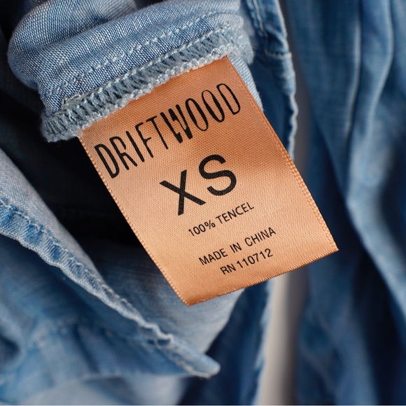 Driftwood Embroidered Top - Picture 13 of 13